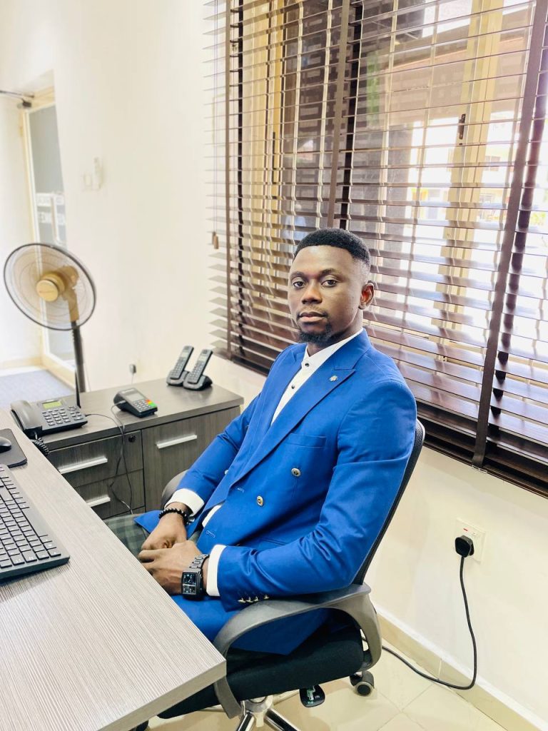 DyNiZtn5wZGS-6d57c0fd-fb93-4771-a89e-1184f84801b2