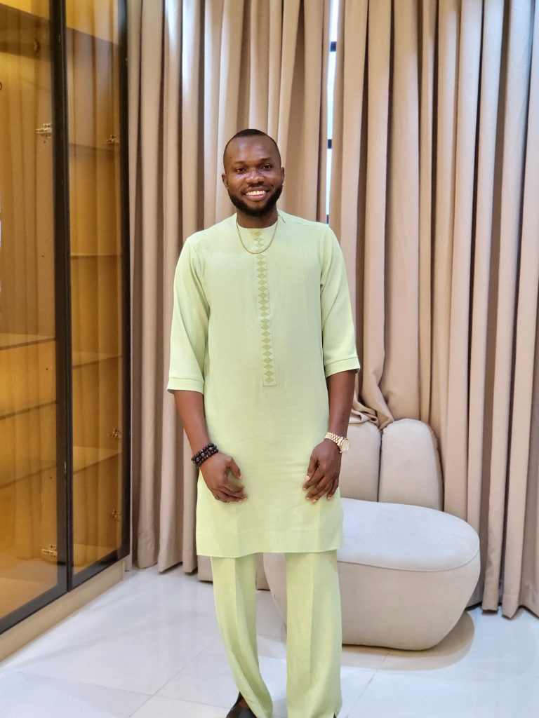 HvxDuZXhlYBd-IMG_2090