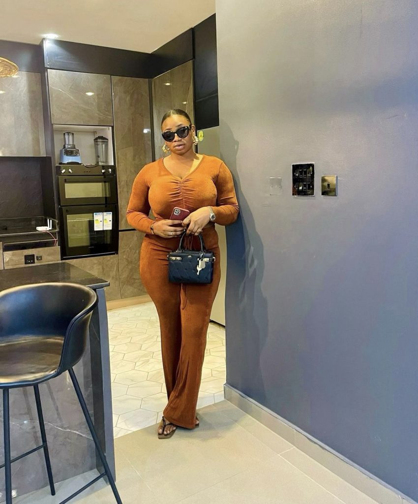 6KsnUVUJK5eP-IMG_6207